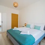 Myflat Golden Coast Panorama *