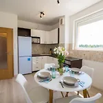 Myflat Golden Coast Panorama